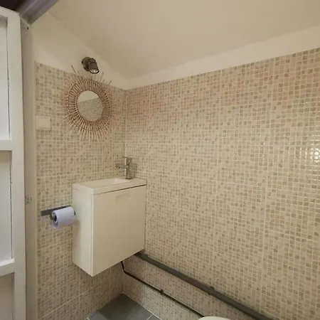 Cosy Duplex For 4 In Giens With Parking Hyeres