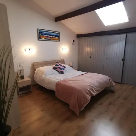Cosy Duplex For 4 In Giens With Parking *